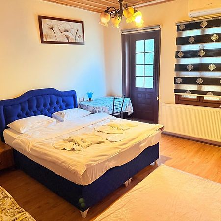 Oez Butik Otel Antik Kent Myrleia Mudanya Exteriör bild