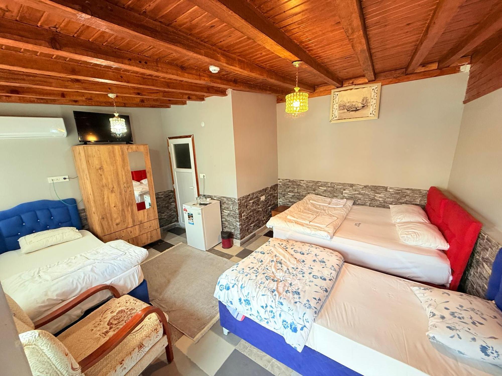 Oez Butik Otel Antik Kent Myrleia Mudanya Exteriör bild