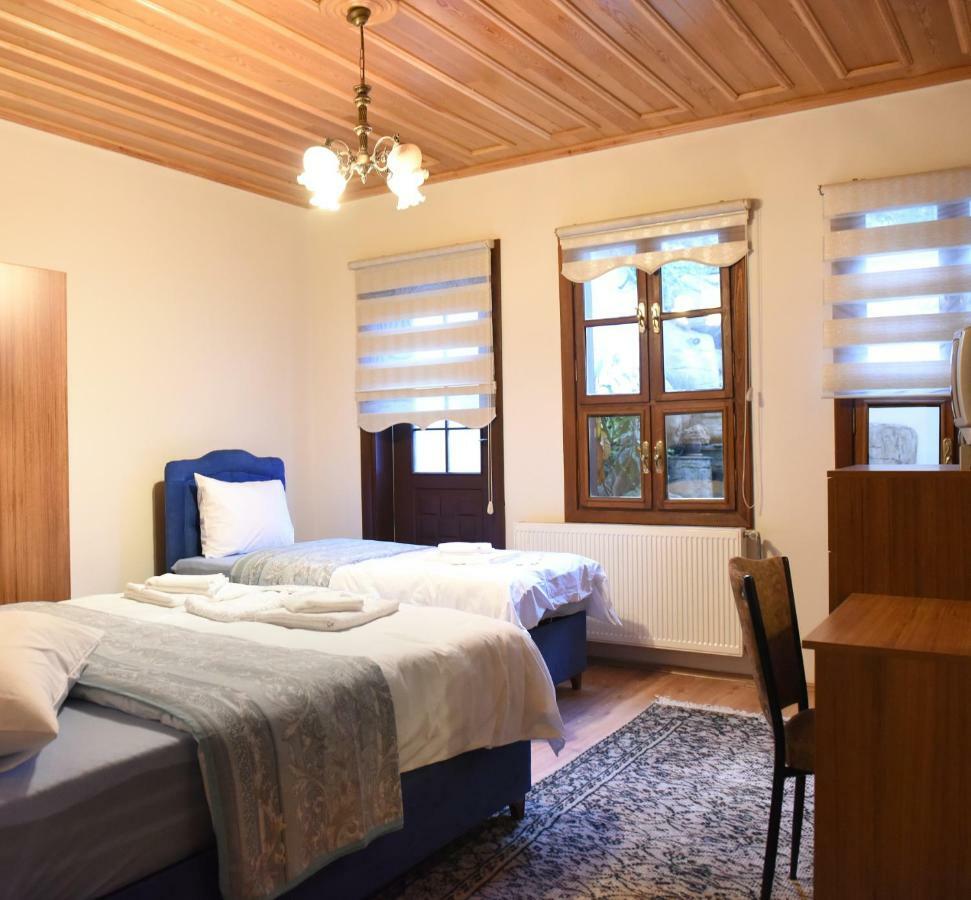 Oez Butik Otel Antik Kent Myrleia Mudanya Exteriör bild