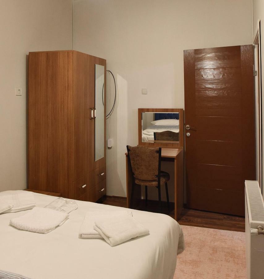 Oez Butik Otel Antik Kent Myrleia Mudanya Exteriör bild
